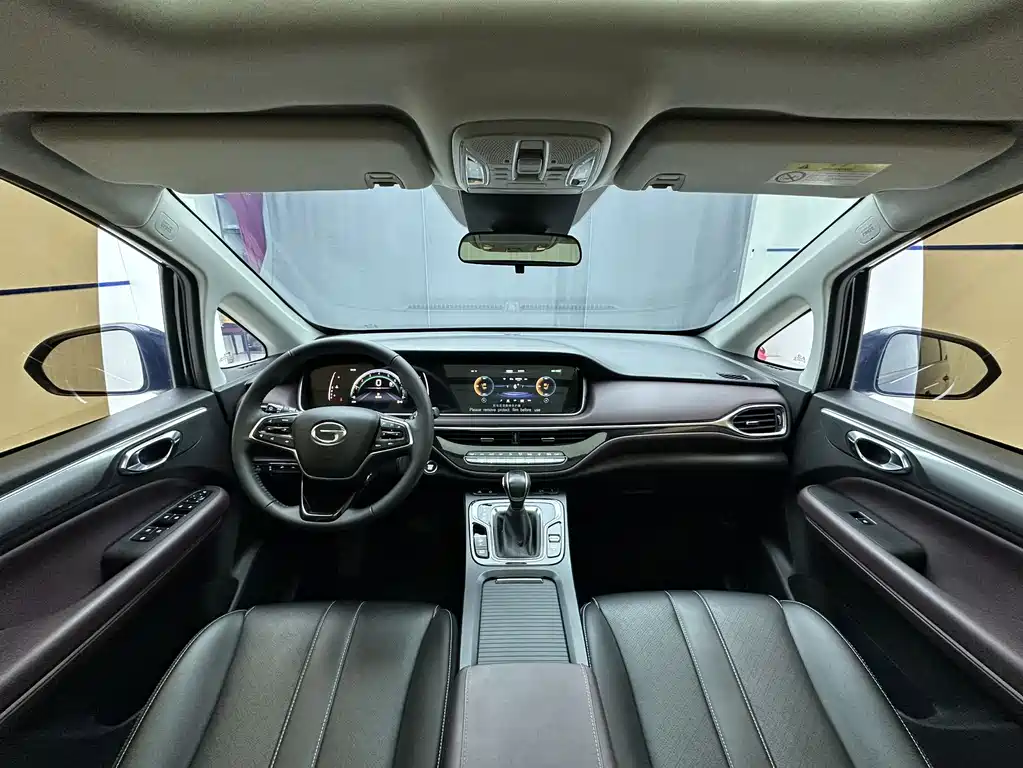 GAC Motor Trumpchi M6 — фото 11