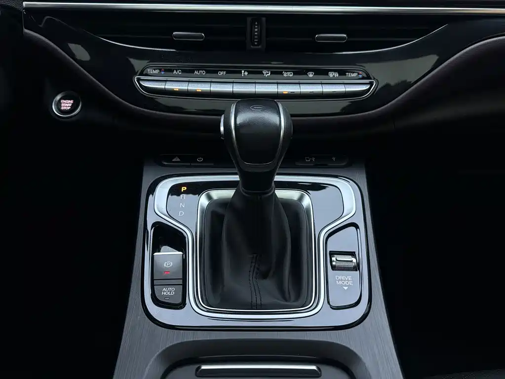 GAC Motor Trumpchi M6 — фото 15
