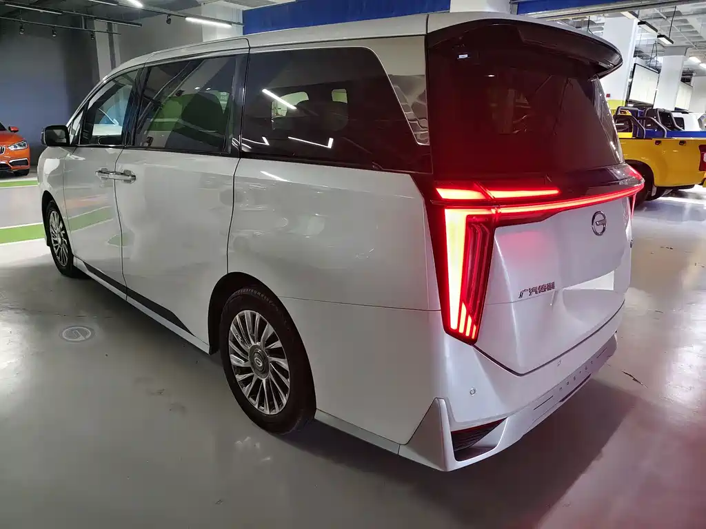 GAC Motor Trumpchi M8 — фото 14
