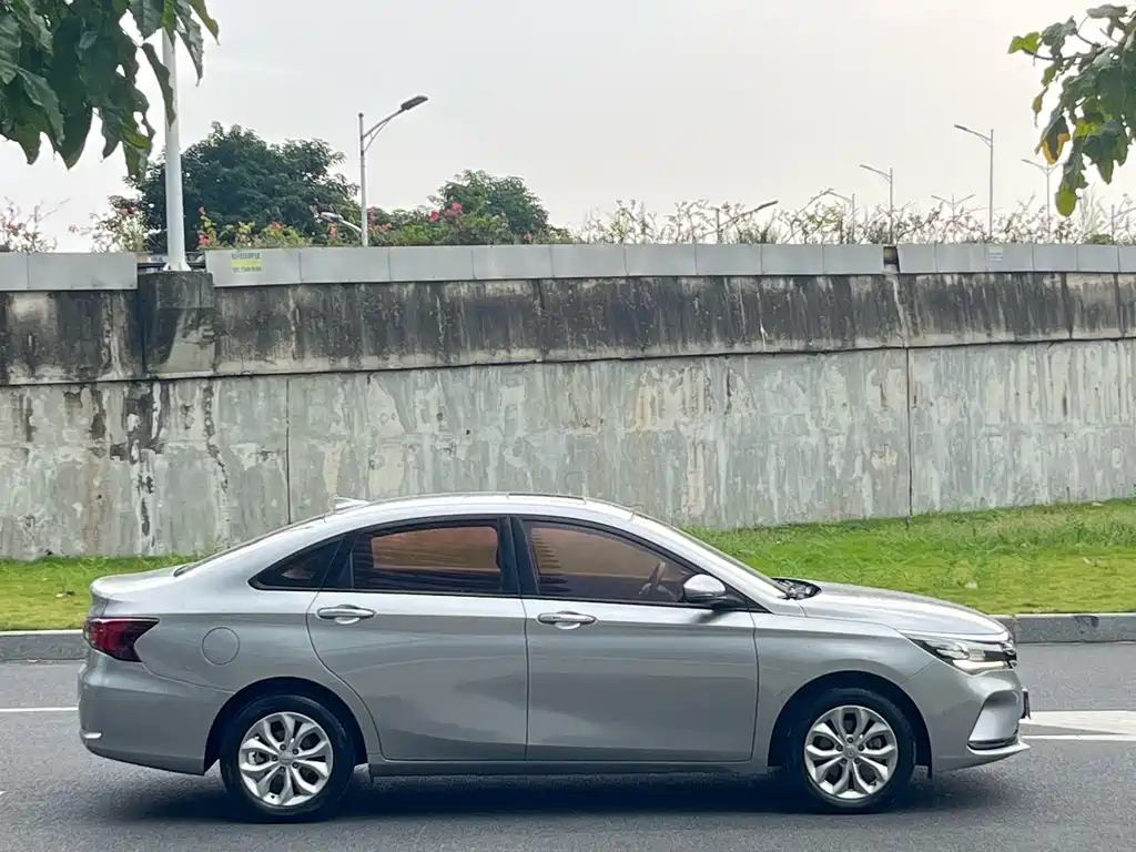 GAC Motor Trumpchi GA4 — фото 8