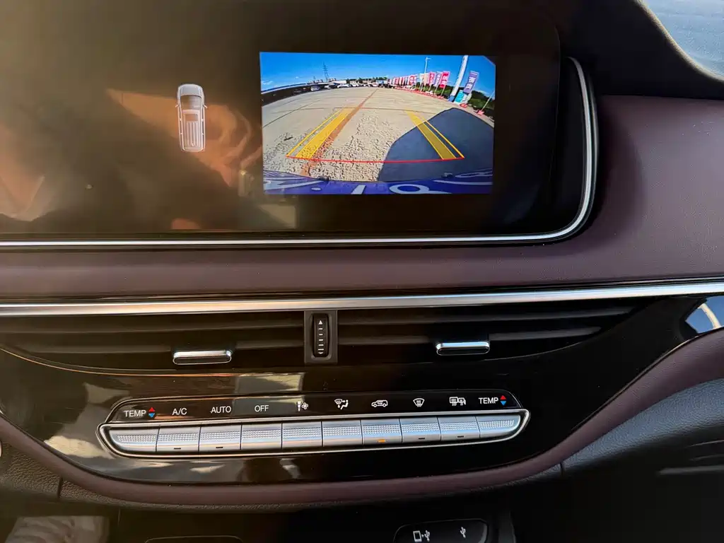 GAC Motor Trumpchi M6 — фото 12