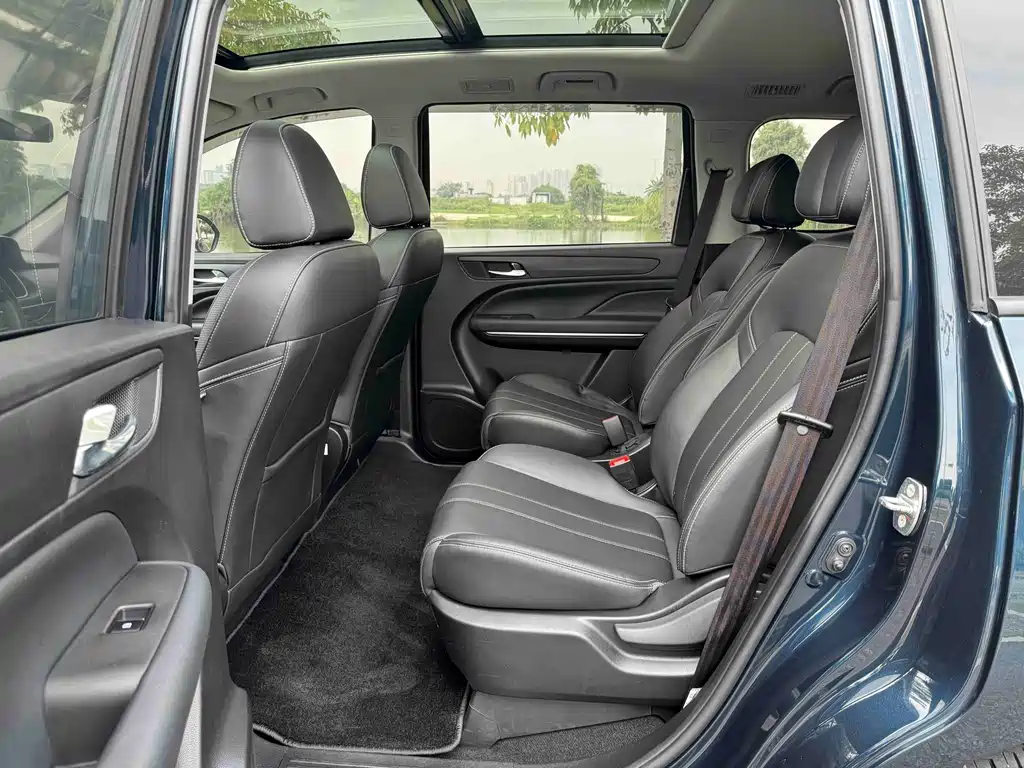 GAC Motor Trumpchi M6 — фото 22