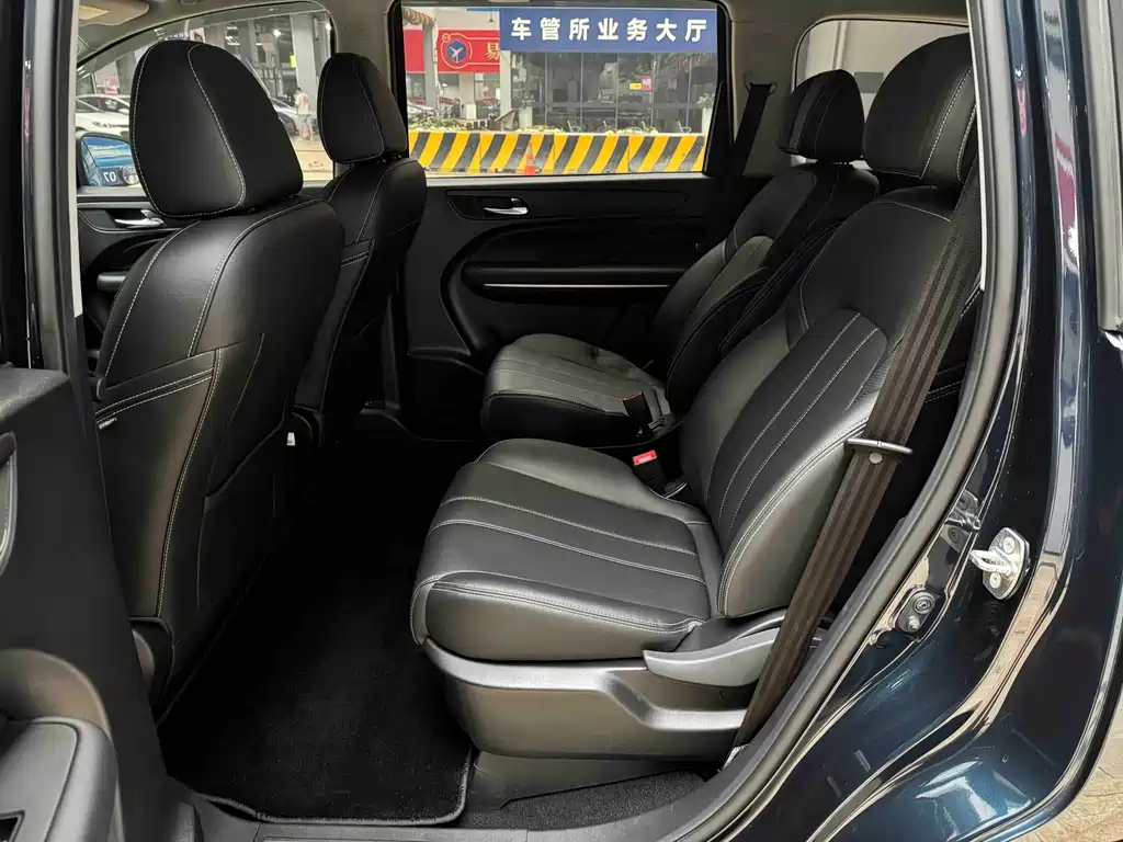 GAC Motor Trumpchi M6 — фото 8