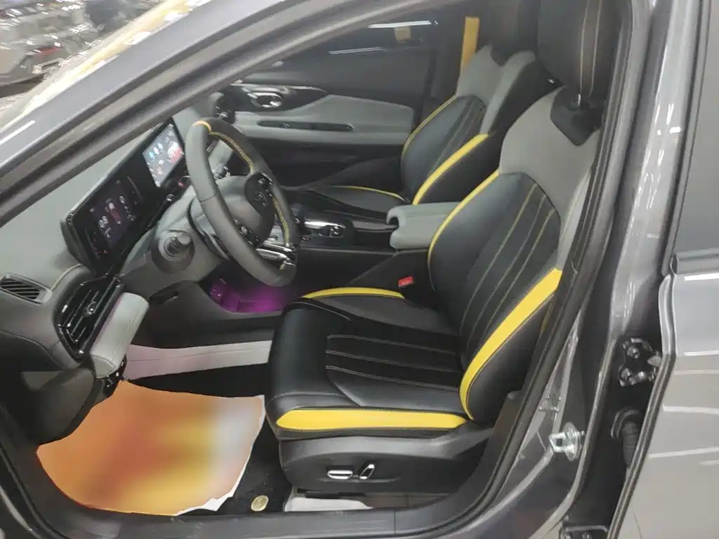 GAC Motor Shadow Leopard — фото 15