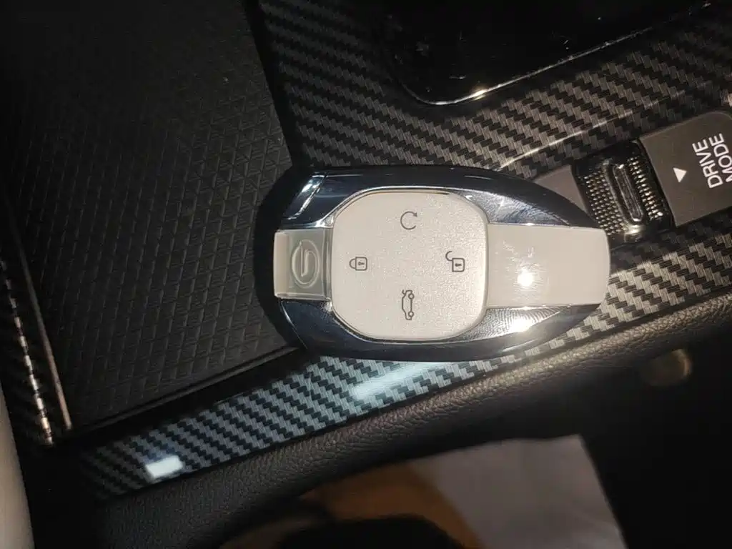 GAC Motor Shadow Leopard — фото 9