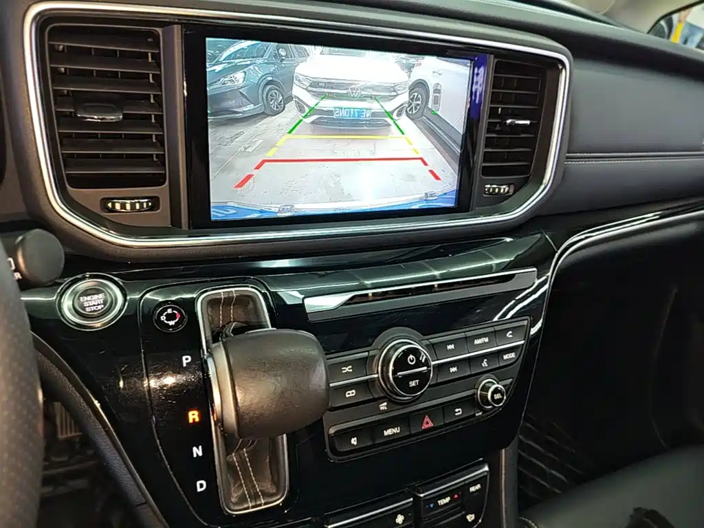 GAC Motor Trumpchi M8 — фото 13