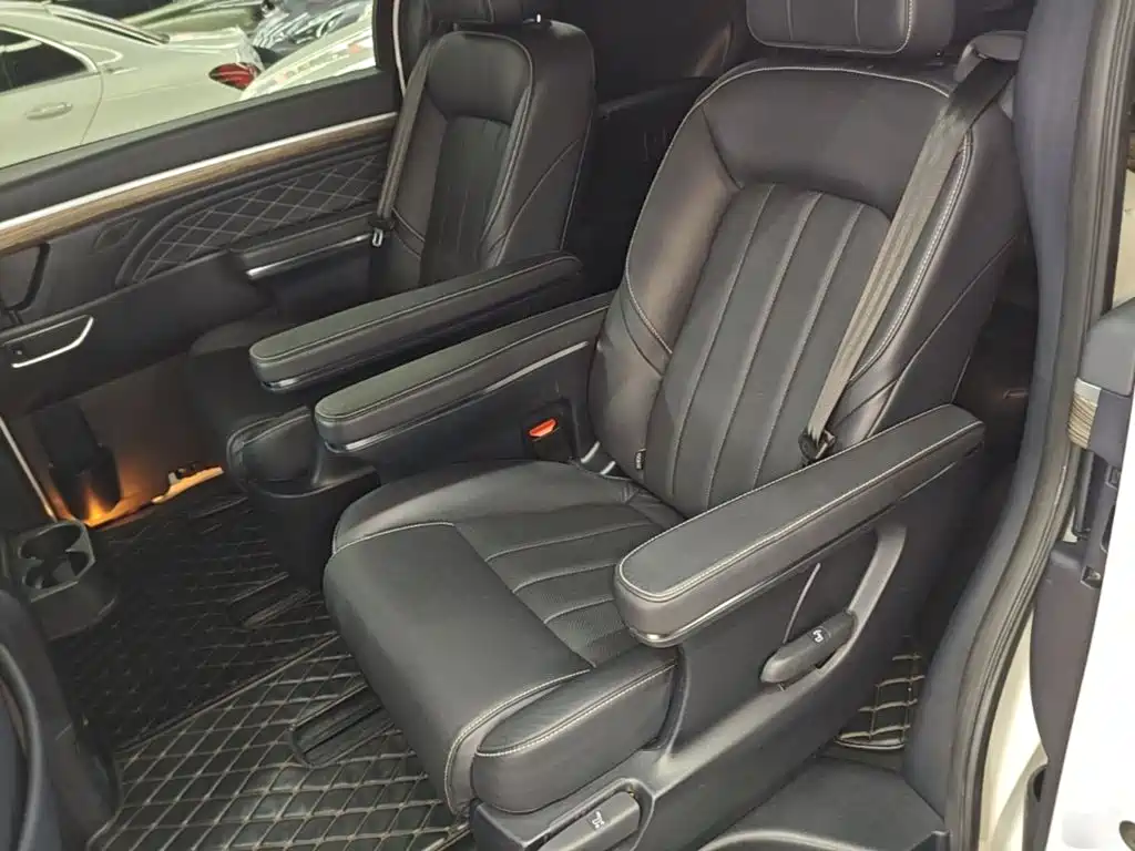 GAC Motor Trumpchi M8 — фото 17