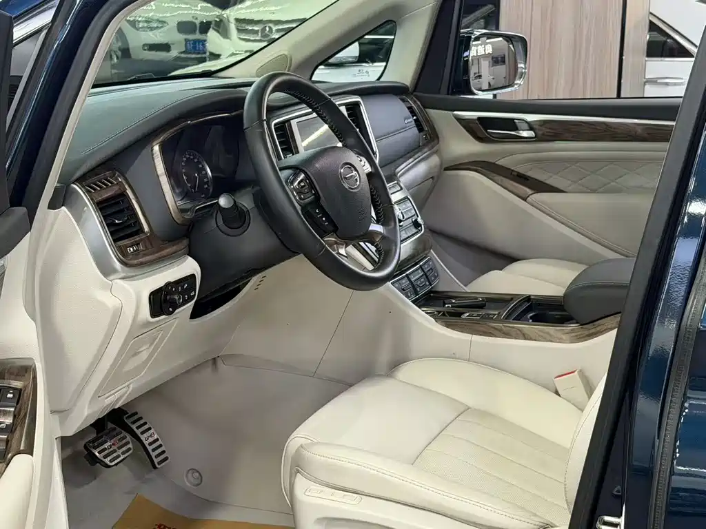 GAC Motor Trumpchi M8 — фото 7