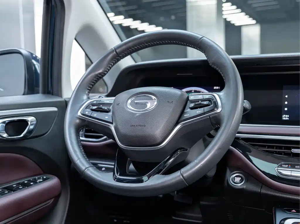 GAC Motor Trumpchi M6 — фото 18