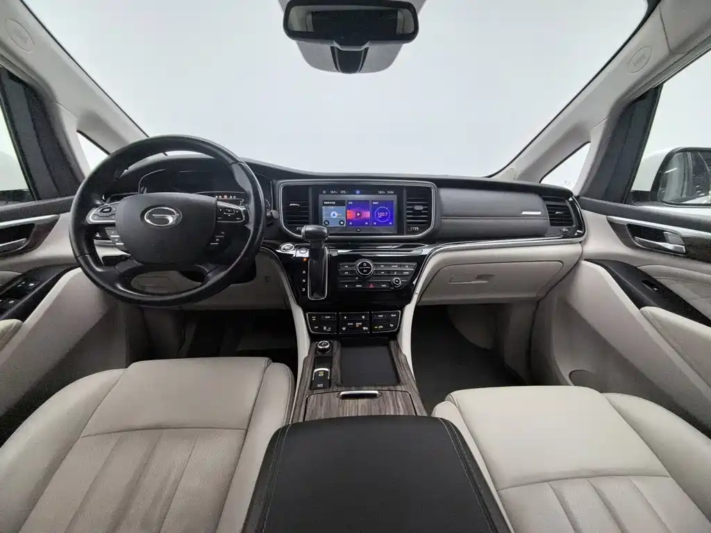 GAC Motor Trumpchi M8 — фото 5