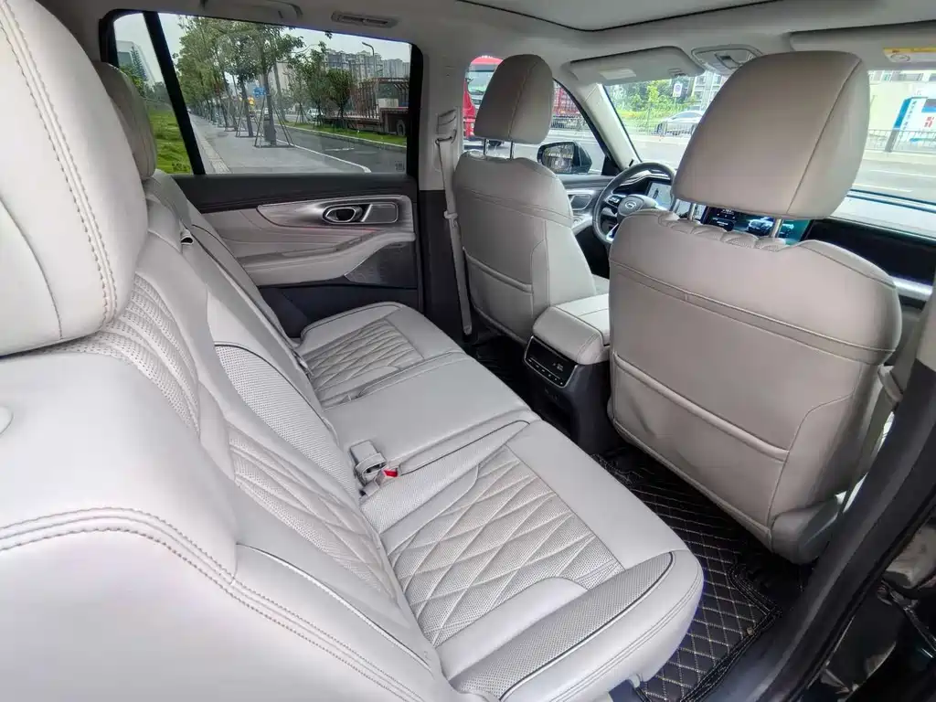 GAC Motor Trumpchi GS8 — фото 10