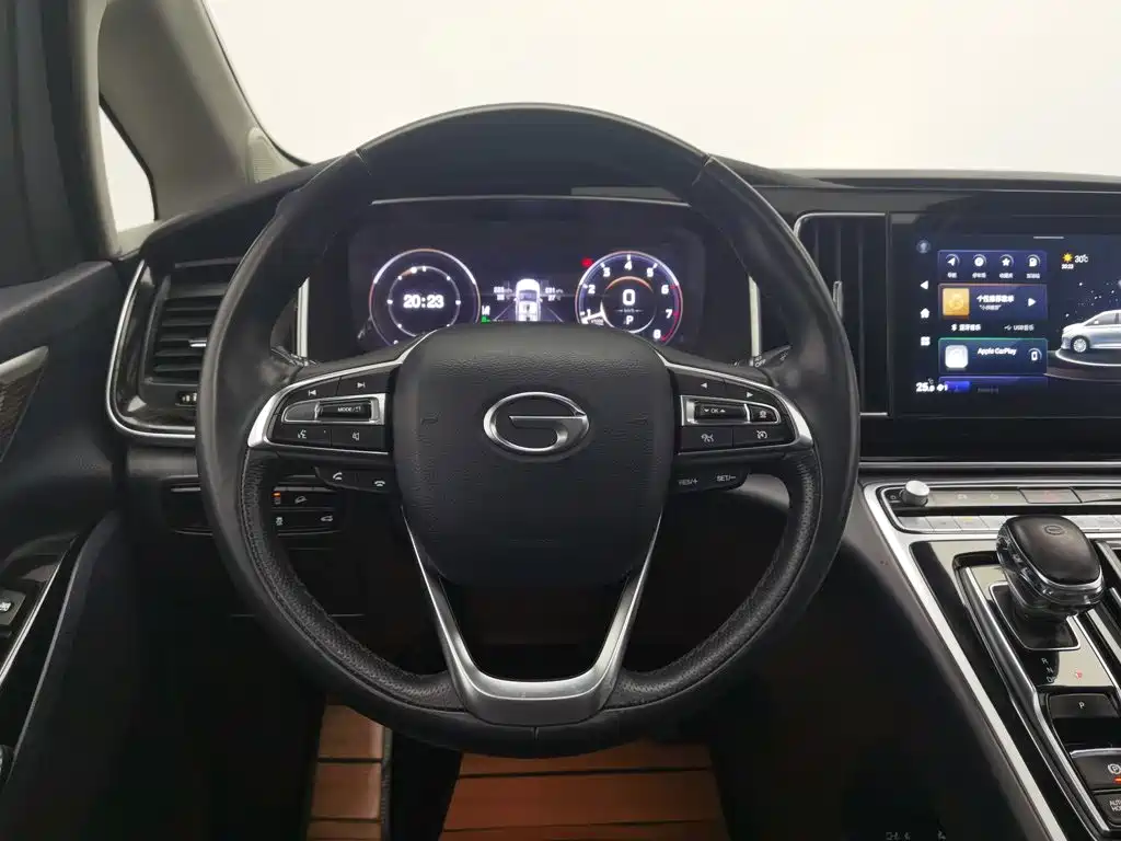 GAC Motor Trumpchi M8 — фото 11