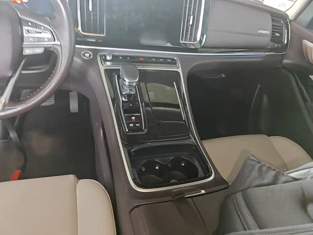 GAC Motor Trumpchi M8 — фото 14