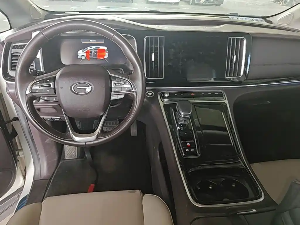 GAC Motor Trumpchi M8 — фото 10