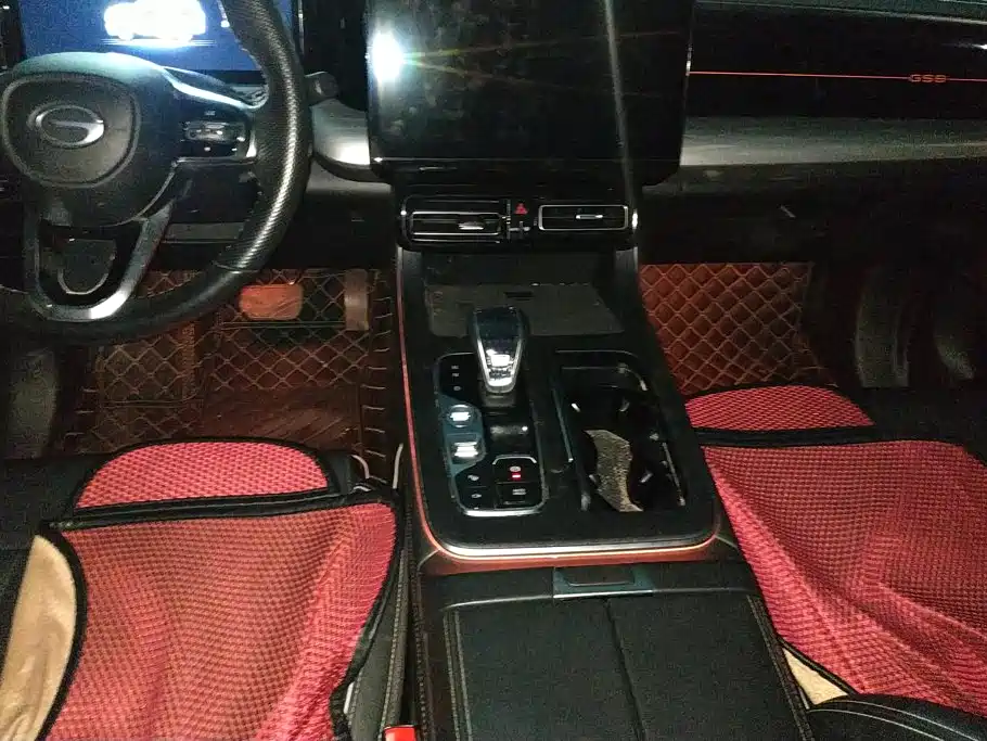 GAC Motor Trumpchi GS8 — фото 15