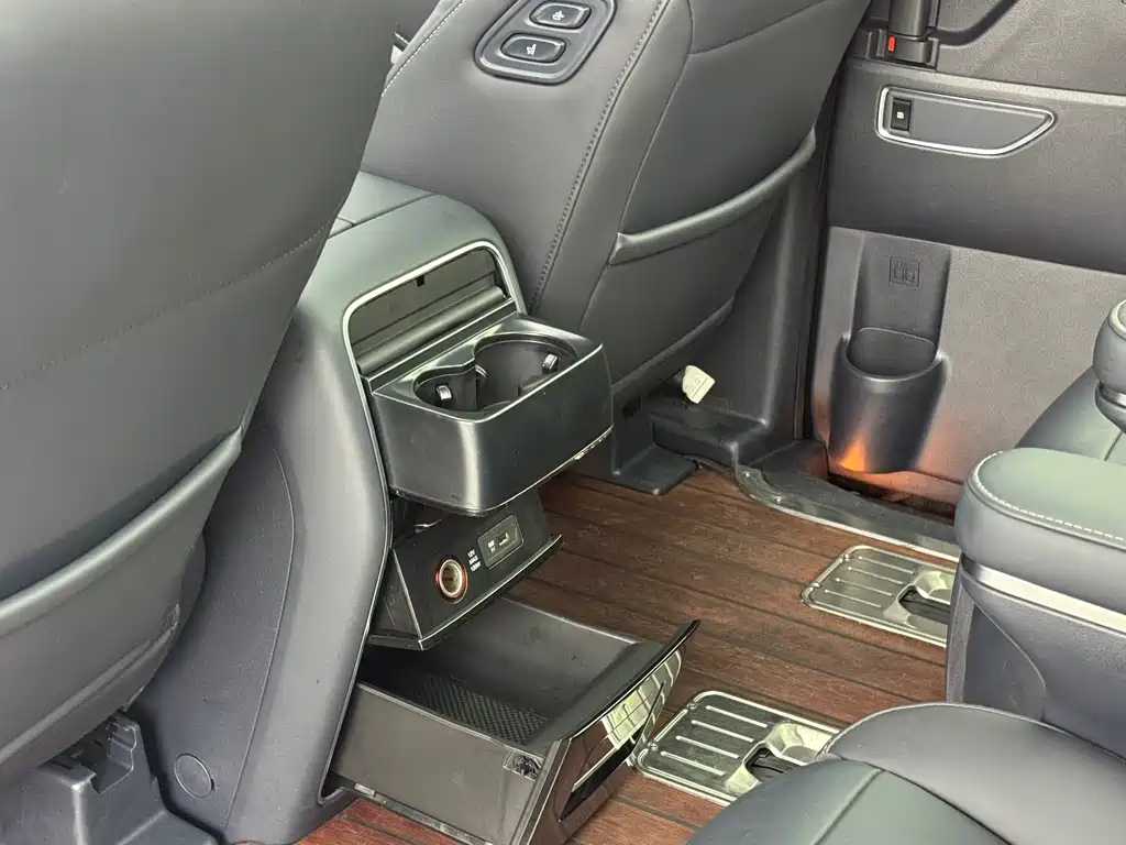 GAC Motor Trumpchi M8 — фото 13