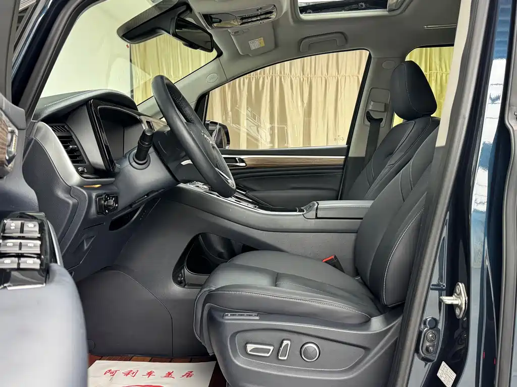 GAC Motor Trumpchi M8 — фото 9