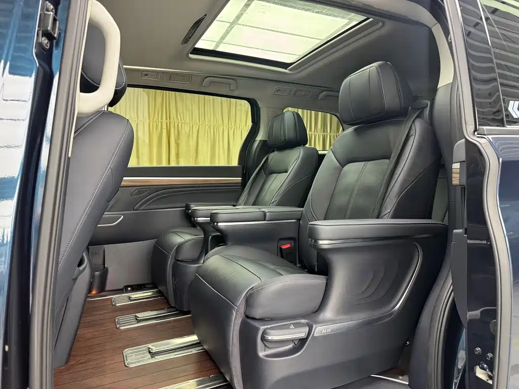 GAC Motor Trumpchi M8 — фото 10