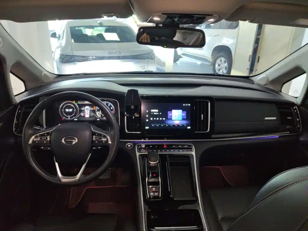 GAC Motor Trumpchi M8 — фото 10