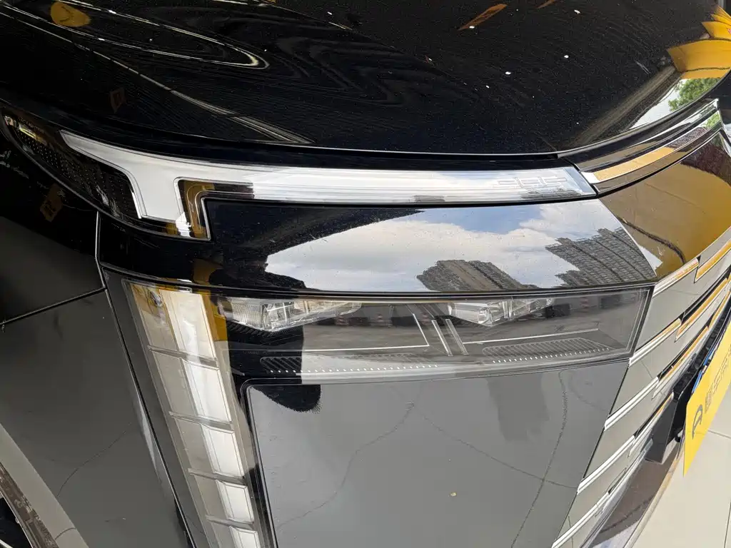 GAC Motor Trumpchi E8 — фото 14