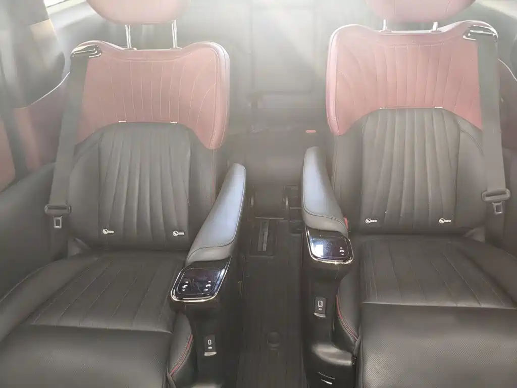 GAC Motor Trumpchi M8 — фото 15