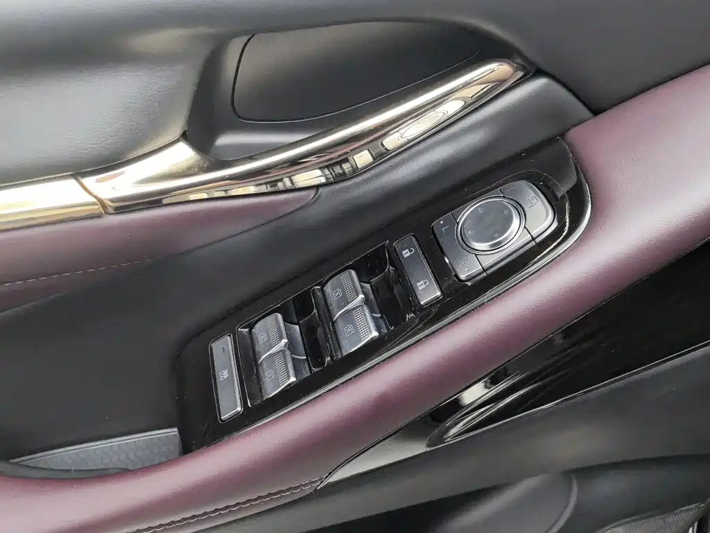 GAC Motor Trumpchi M8 — фото 9