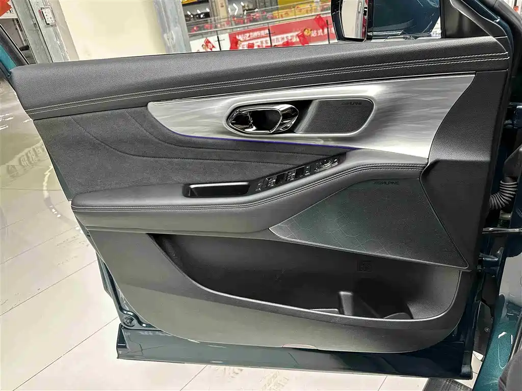GAC Motor Trumpchi GS8 — фото 23