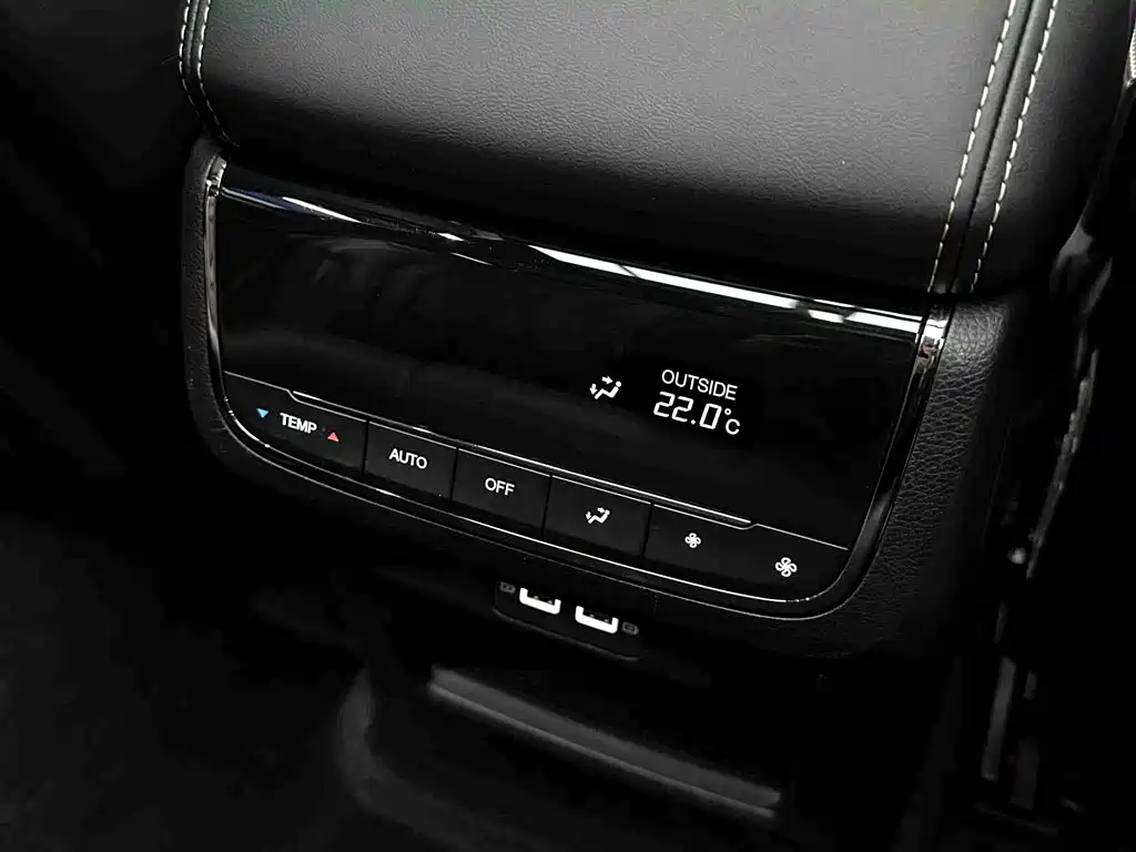 GAC Motor Trumpchi GS8 — фото 27