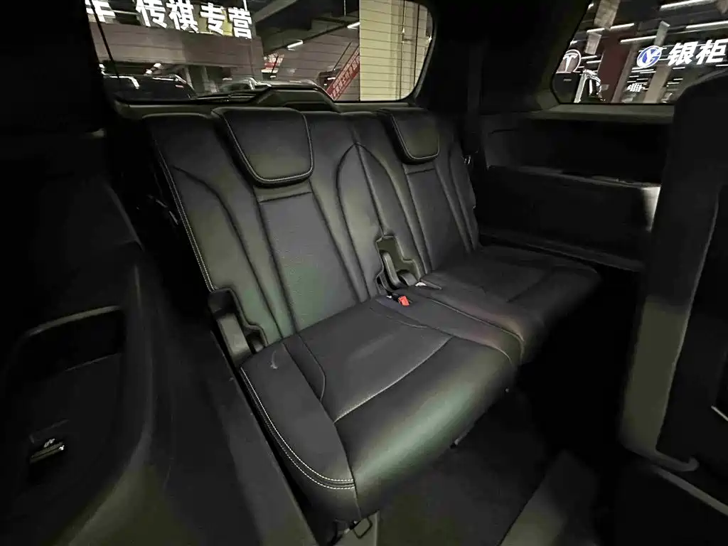 GAC Motor Trumpchi GS8 — фото 33