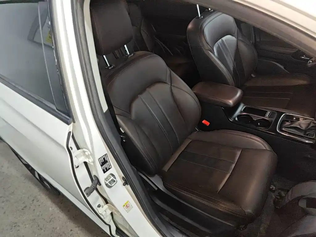 GAC Motor Trumpchi GS4 — фото 25
