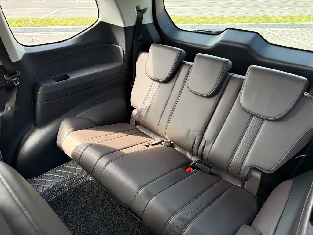 GAC Motor Trumpchi M6 — фото 16
