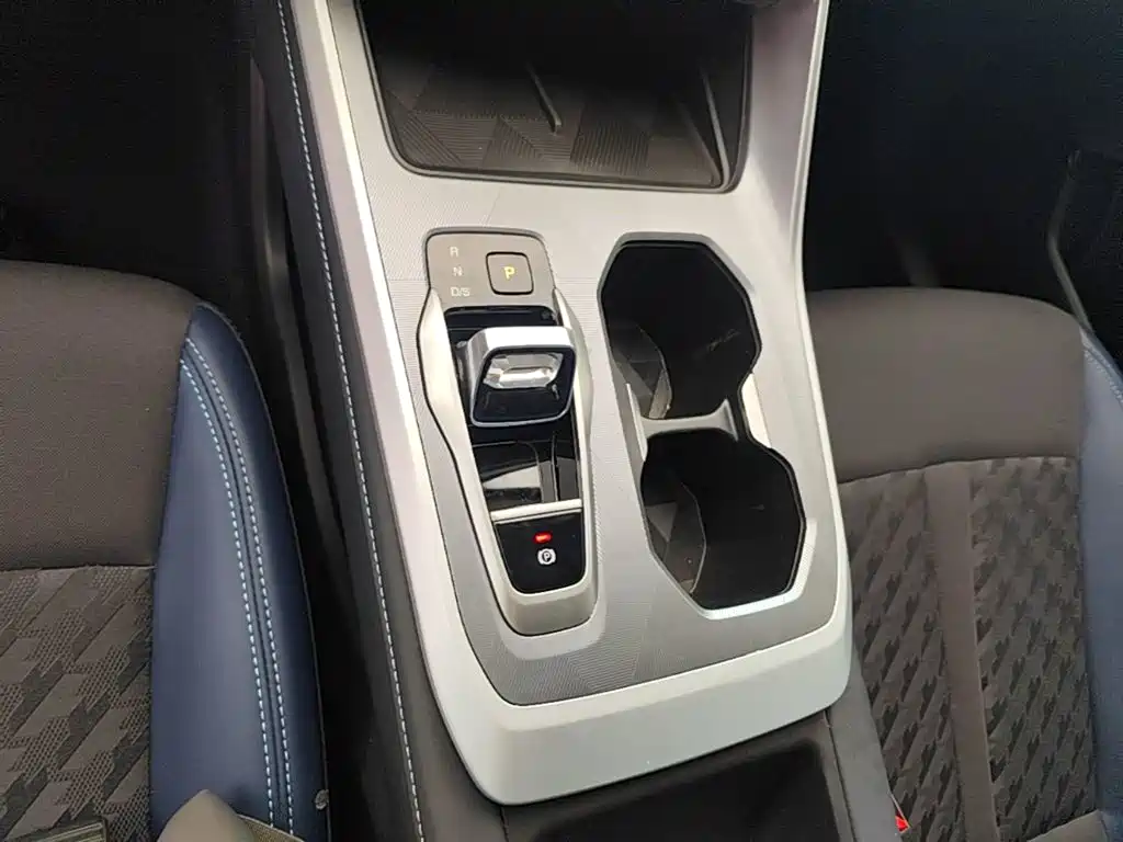 GAC Motor Trumpchi GS3 — фото 14