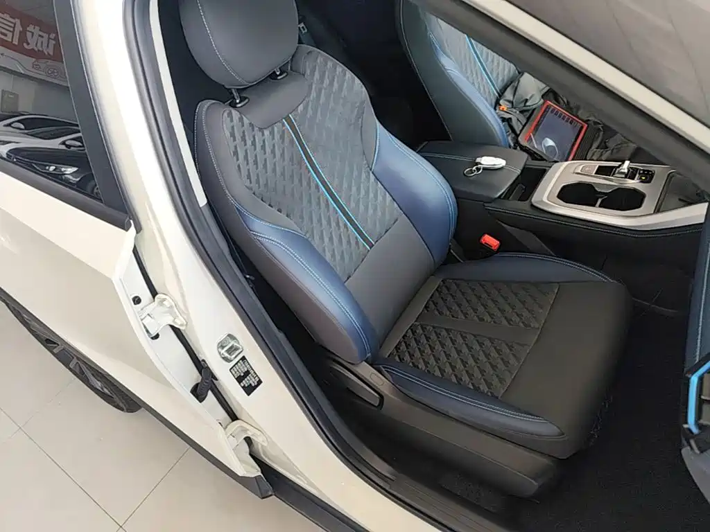 GAC Motor Trumpchi GS3 — фото 25