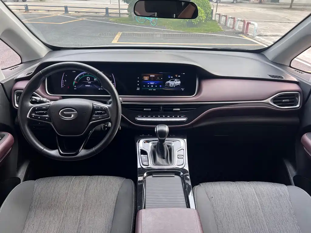 GAC Motor Trumpchi M6 — фото 17
