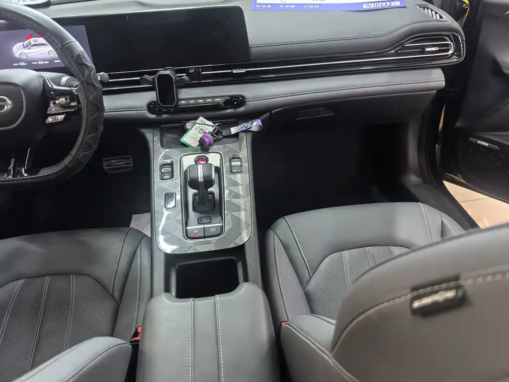 GAC Motor Shadow Leopard — фото 14