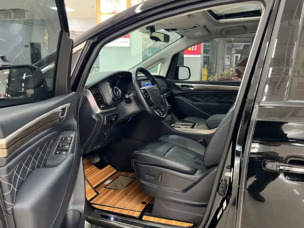 GAC Motor Trumpchi M8 — фото 4