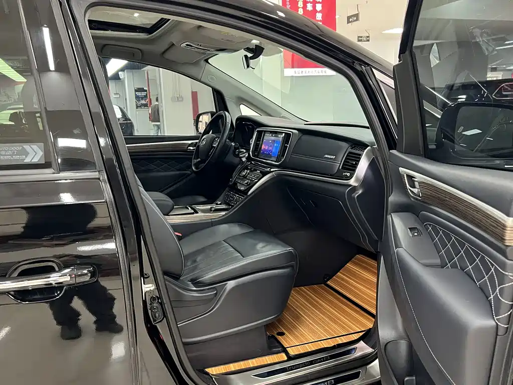 GAC Motor Trumpchi M8 — фото 9