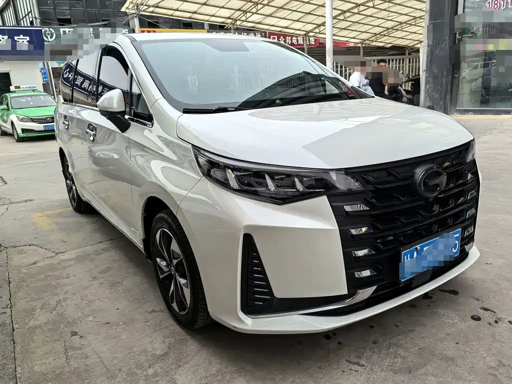 GAC Motor Trumpchi M6 — фото 3