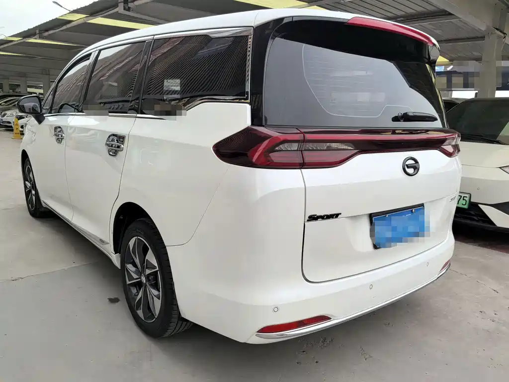 GAC Motor Trumpchi M6 — фото 4