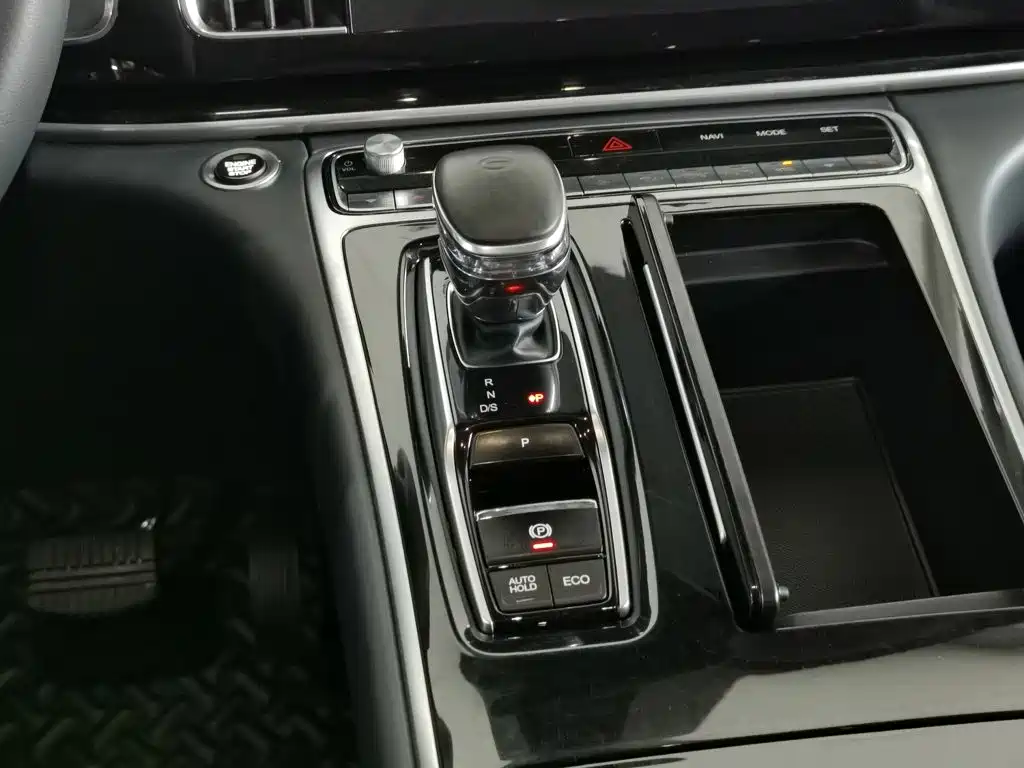 GAC Motor Trumpchi M8 — фото 13