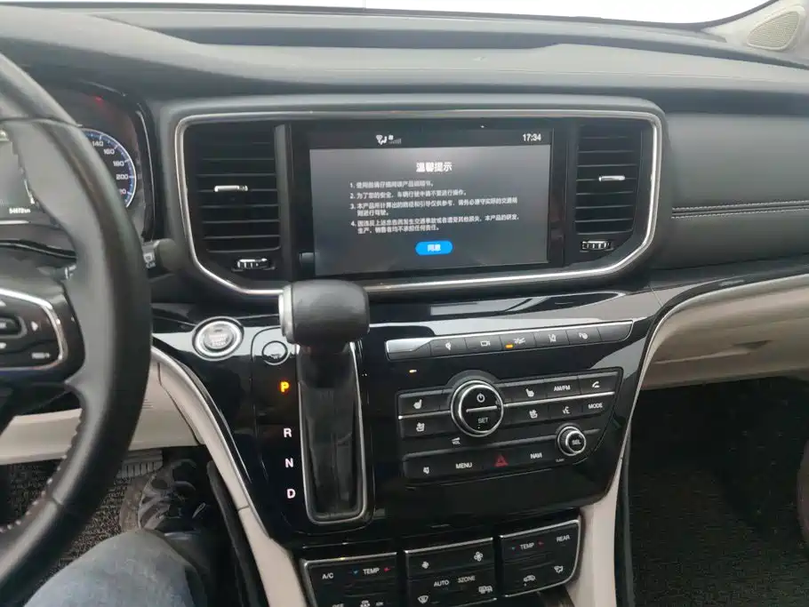GAC Motor Trumpchi M8 — фото 13