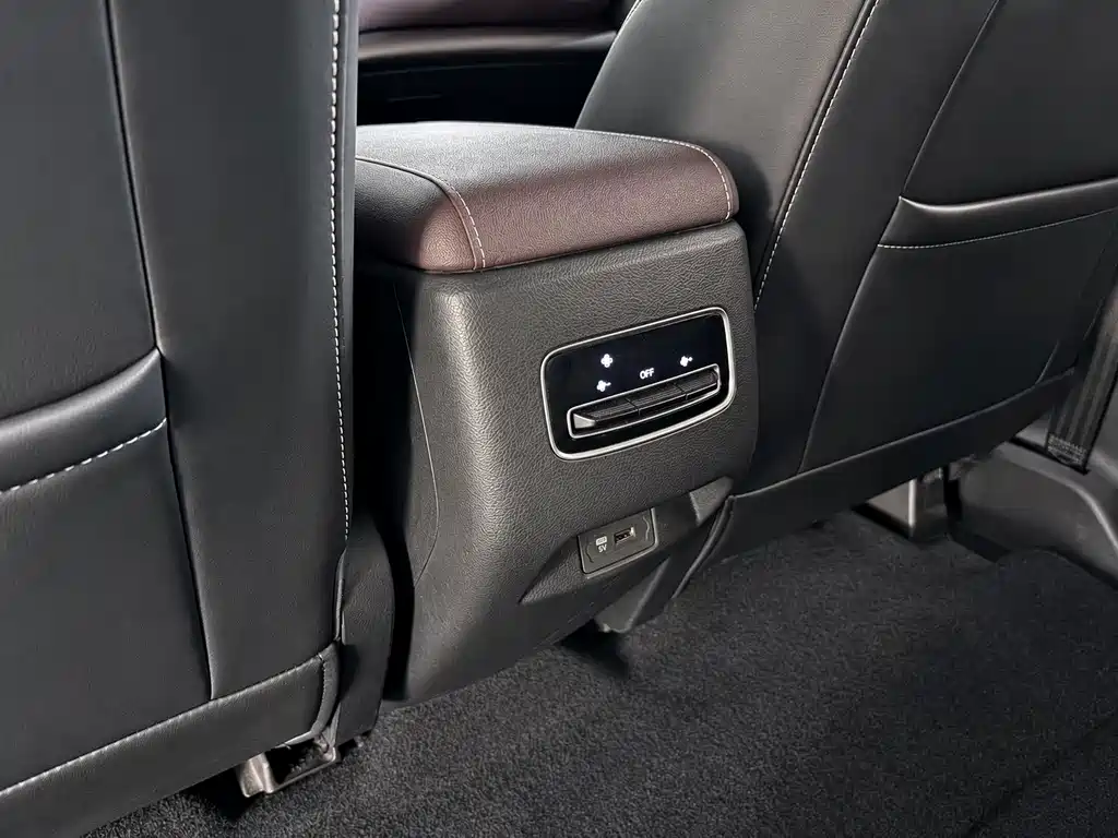GAC Motor Trumpchi M6 — фото 15