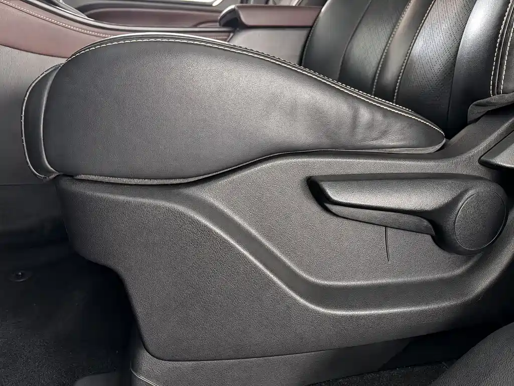 GAC Motor Trumpchi M6 — фото 18