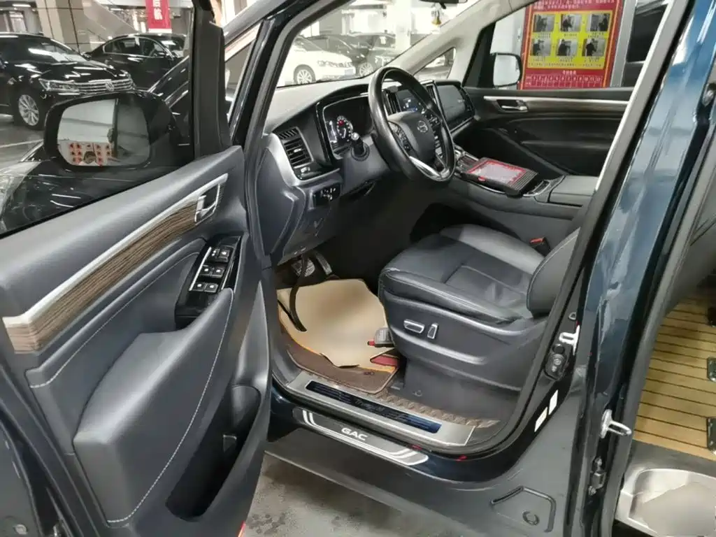 GAC Motor Trumpchi M8 — фото 16