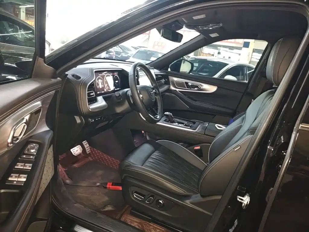 GAC Motor Trumpchi GS8 — фото 16