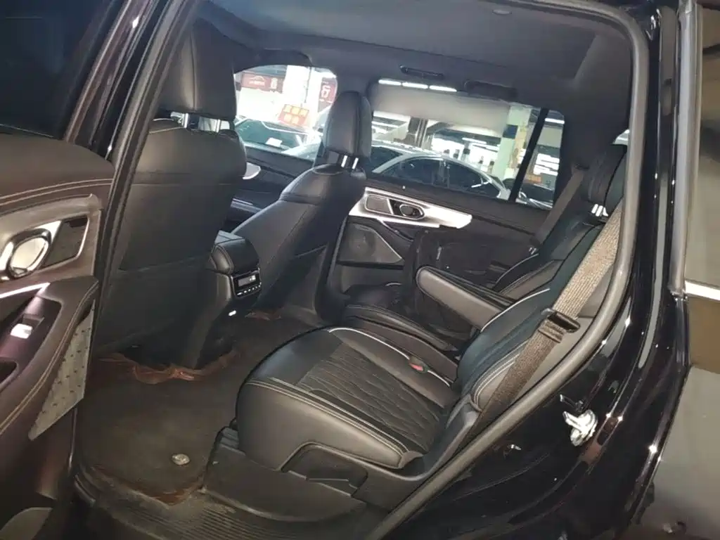 GAC Motor Trumpchi GS8 — фото 17