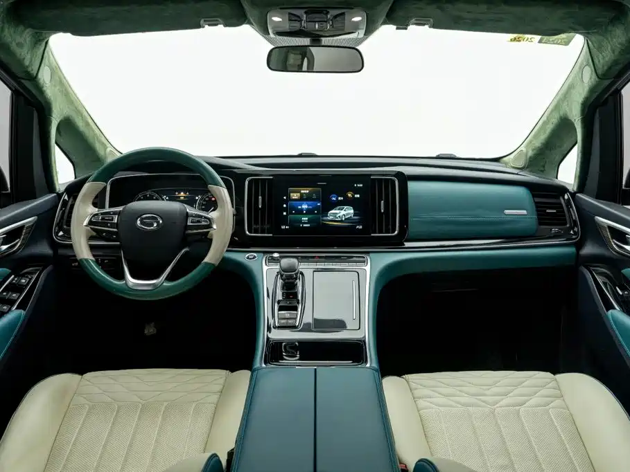GAC Motor Trumpchi M8 — фото 17