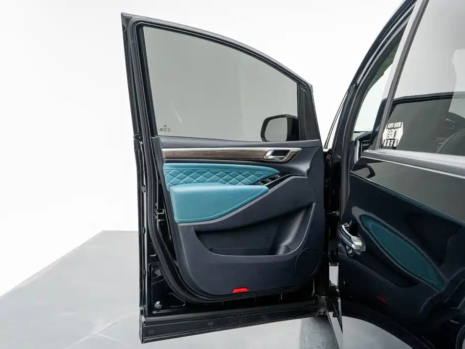 GAC Motor Trumpchi M8 — фото 30