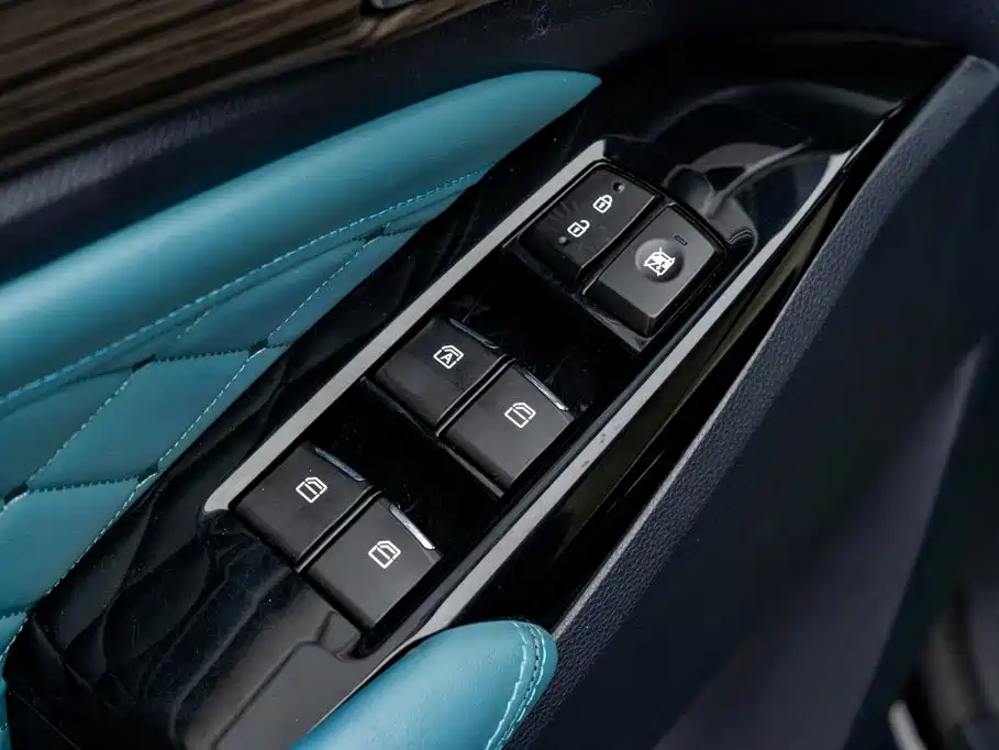 GAC Motor Trumpchi M8 — фото 31