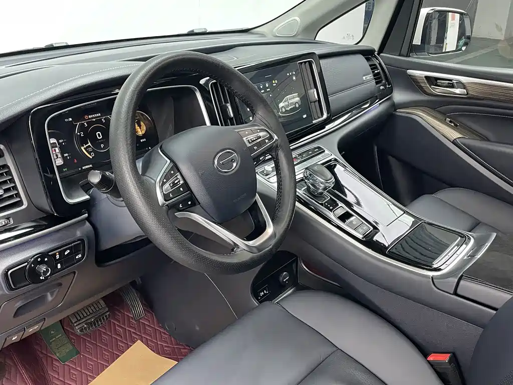 GAC Motor Trumpchi M8 — фото 14